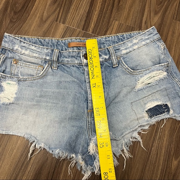 Joe's Jeans Collector's Edition Tayla Shorts sz 28 distressed cut off shorts - Picture 8 of 12
